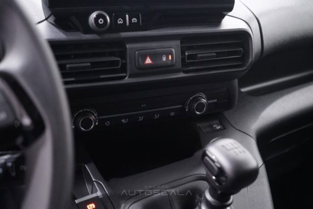 Opel Combo Furgone Cargo 1.5 Diesel 100CV PC 1000kg Edition (16)