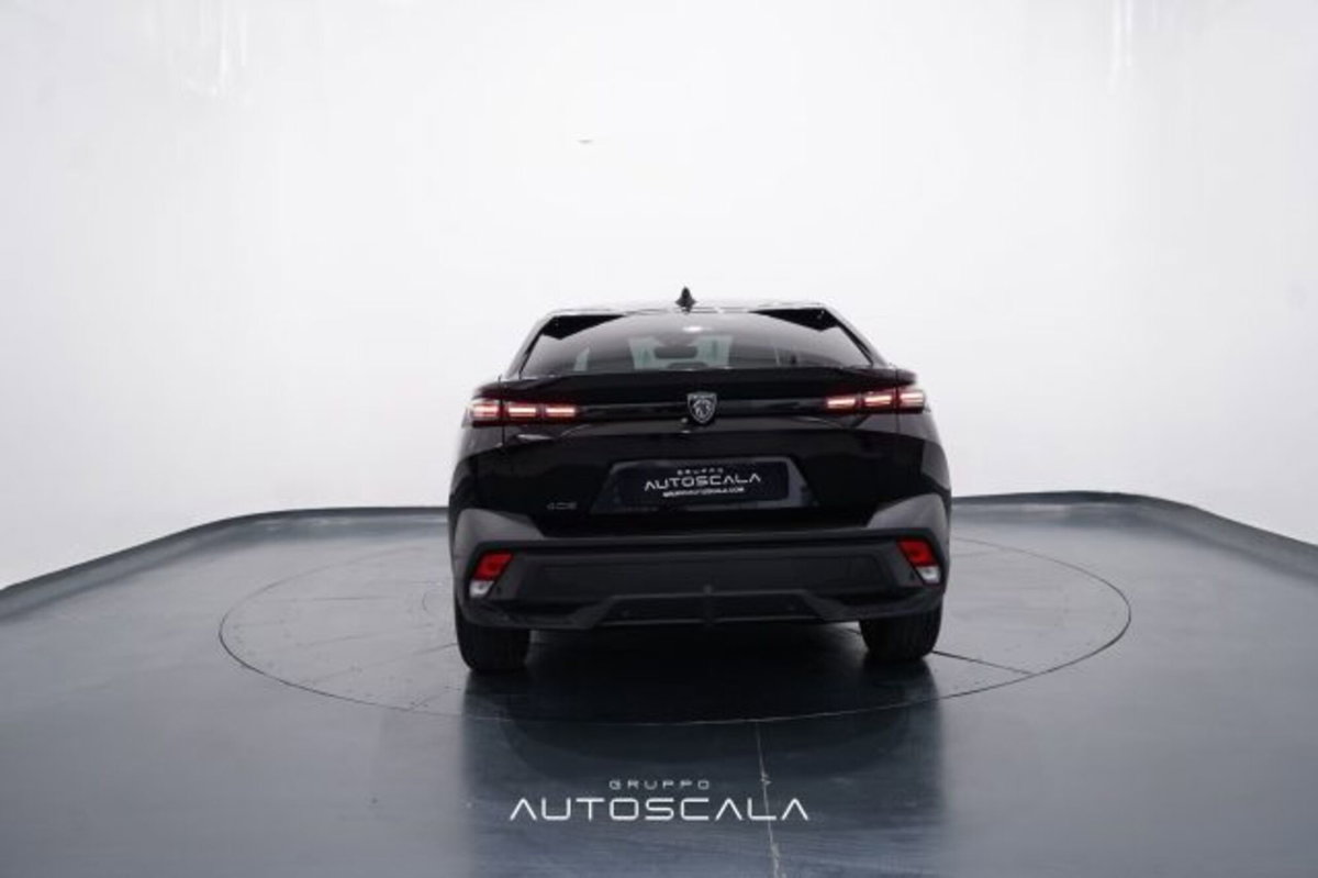 Peugeot 408 1.2 hybrid Allure 136cv e-dsc6 (5)