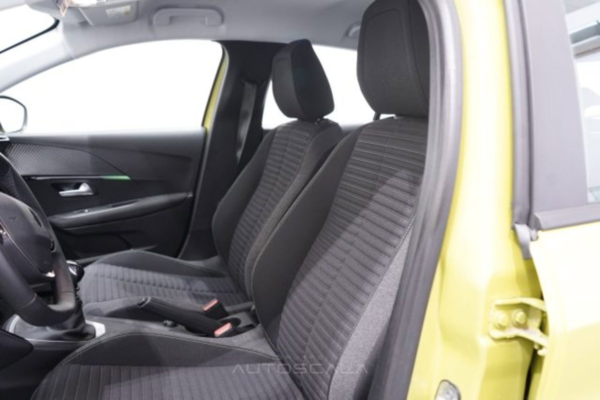 Peugeot 208 1.2 puretech Active s&s 100cv (11)