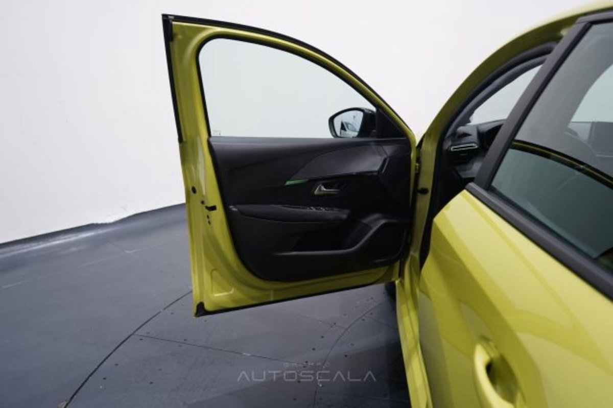 Peugeot 208 1.2 puretech Active s&s 100cv (9)