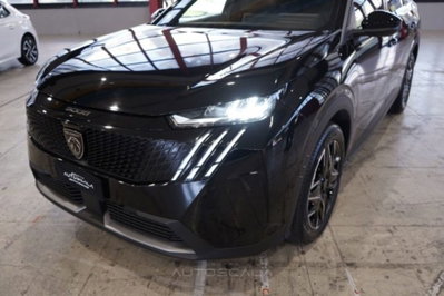 Peugeot 5008 1.2 hybrid 48V Allure Pack 136cv e-dcs 6 (19)