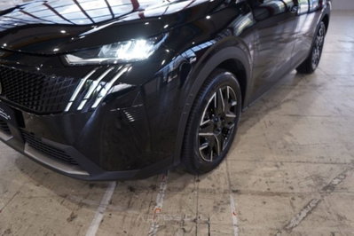 Peugeot 5008 1.2 hybrid 48V Allure Pack 136cv e-dcs 6 (20)