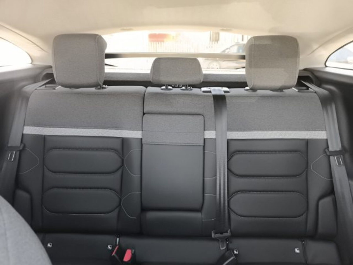 Citroen C4 1.5 bluehdi Max s&s 130cv eat8 (19)