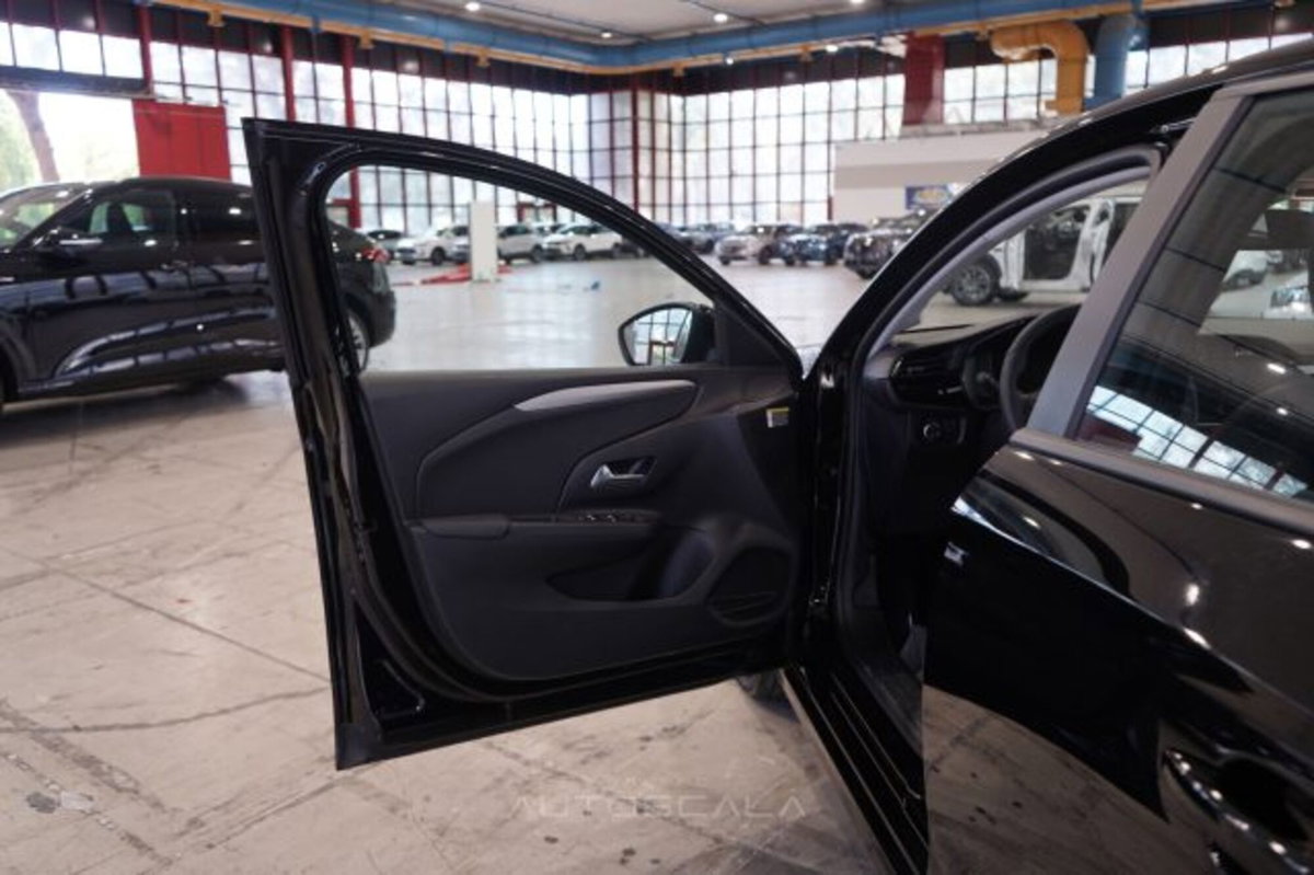 Opel Corsa 1.2 100 CV Edition (5)