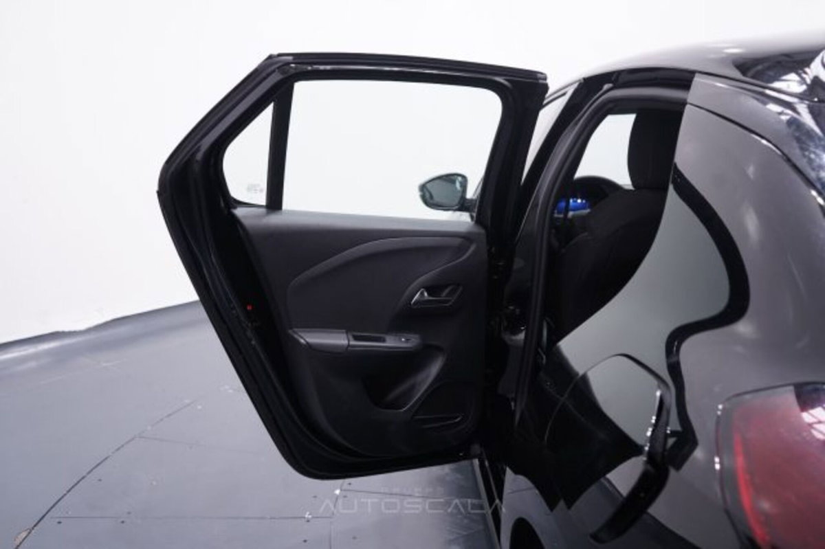 Opel Corsa 1.2 hybrid GS 100cv dct6 (20)