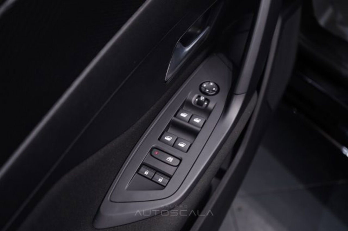 Peugeot 308 SW 1.2 puretech t Active Pack s&s 130cv (10)
