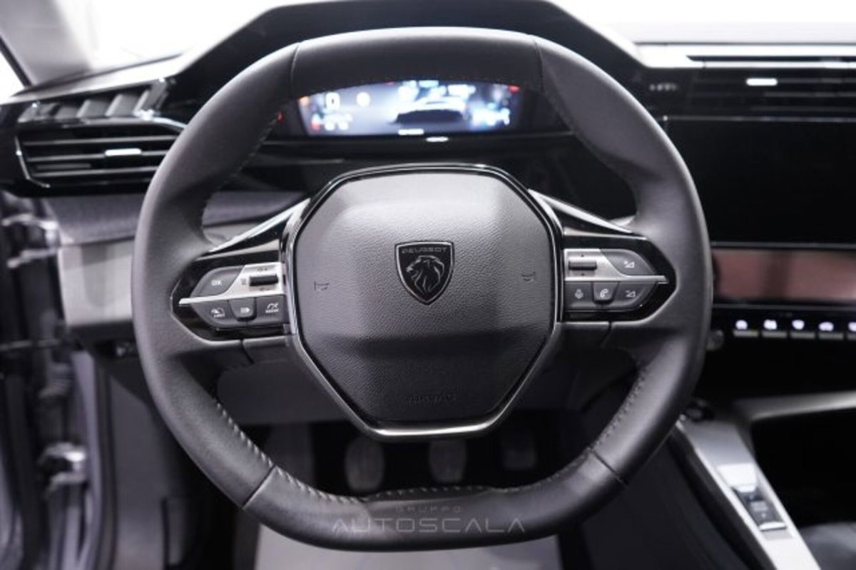 Peugeot 308 SW 1.2 puretech t Allure s&s 130cv eat8 (13)