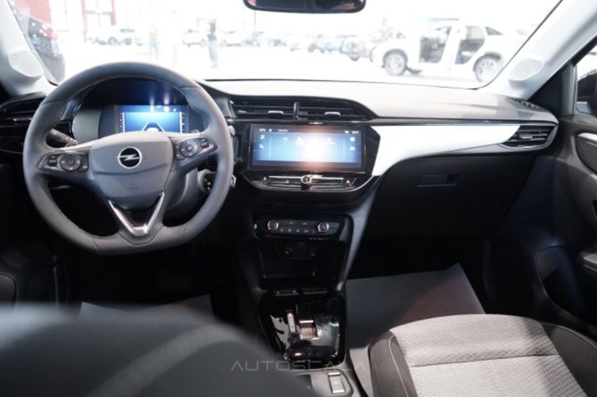 Opel Corsa 1.2 100 CV Edition (19)