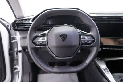 Peugeot 308 1.2 puretech t Allure s&s 130cv (13)