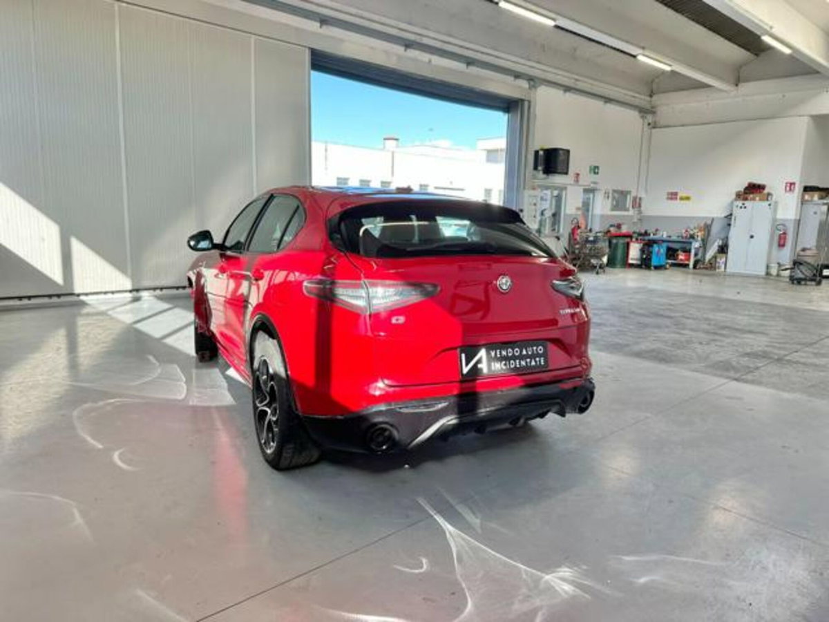 Alfa Romeo Stelvio Stelvio 2.2 Turbodiesel 210 CV AT8 Q4 Veloce (5)