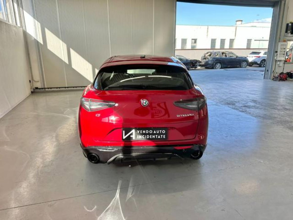 Alfa Romeo Stelvio Stelvio 2.2 Turbodiesel 210 CV AT8 Q4 Veloce (6)