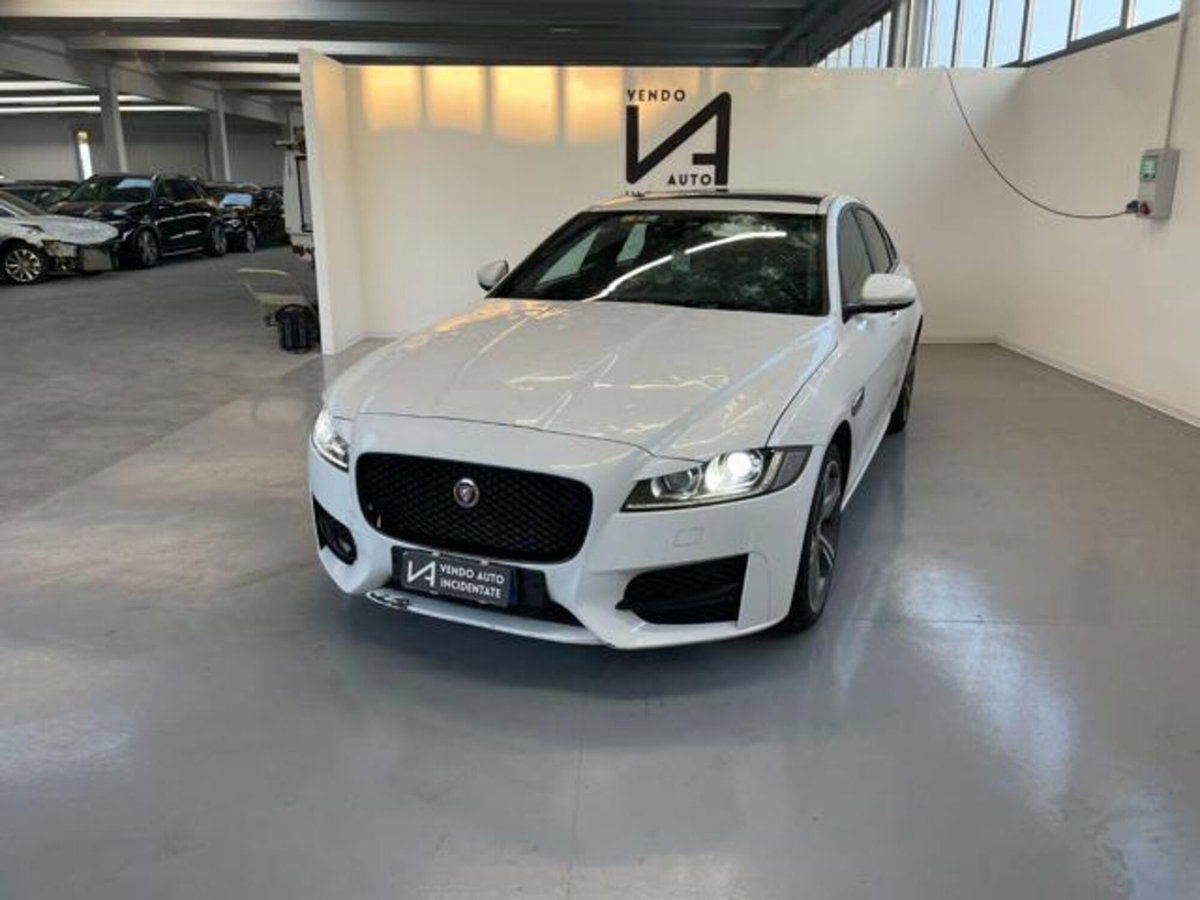 Jaguar XF 2.0 D 180 CV AWD aut. R-Sport (3)