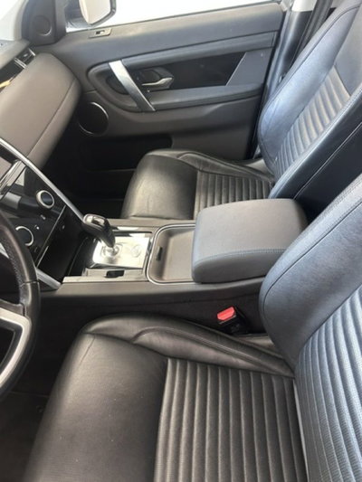 Land Rover Discovery Sport 2.0 TD4 180 CV AWD Auto (10)