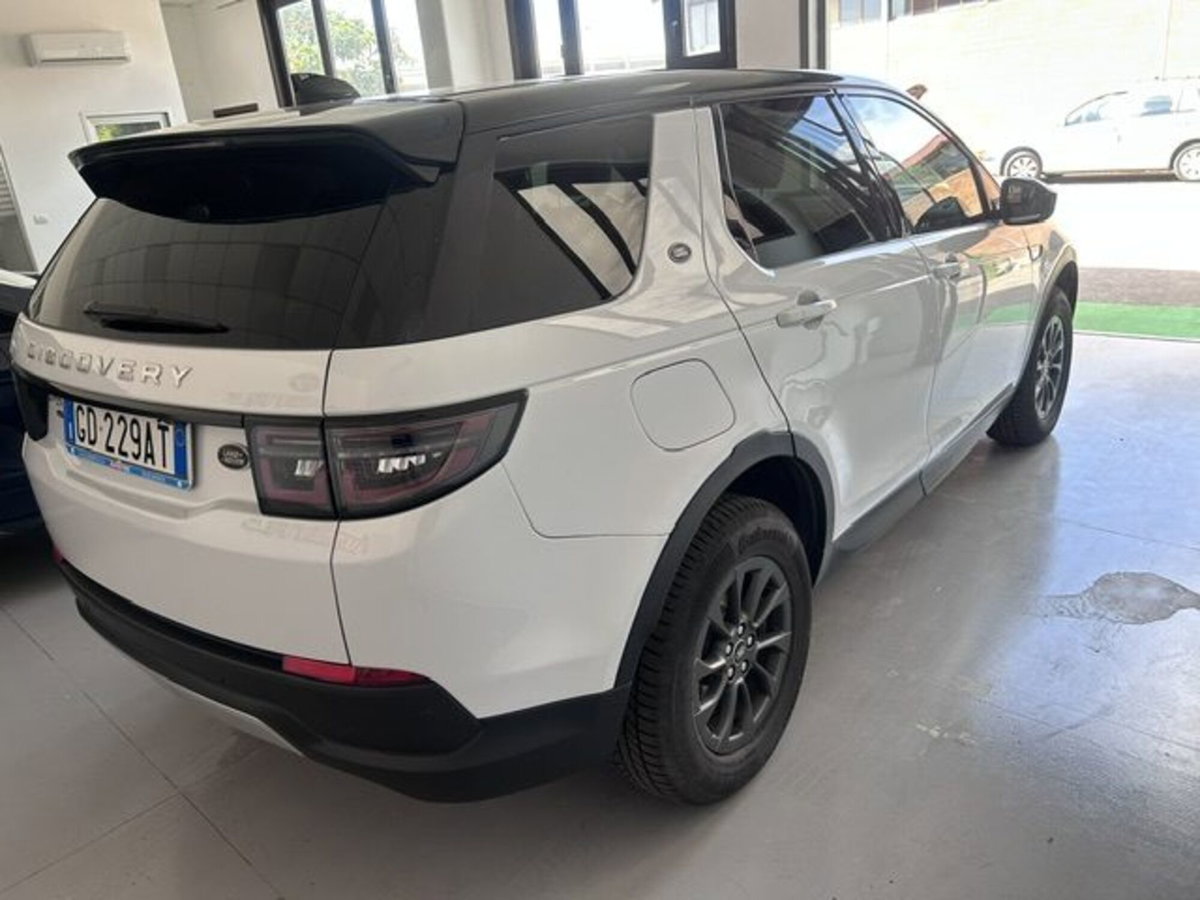 Land Rover Discovery Sport 2.0 TD4 180 CV AWD Auto (7)