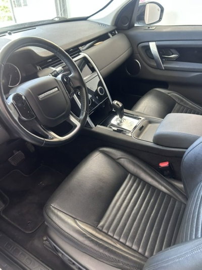 Land Rover Discovery Sport 2.0 TD4 180 CV AWD Auto (9)
