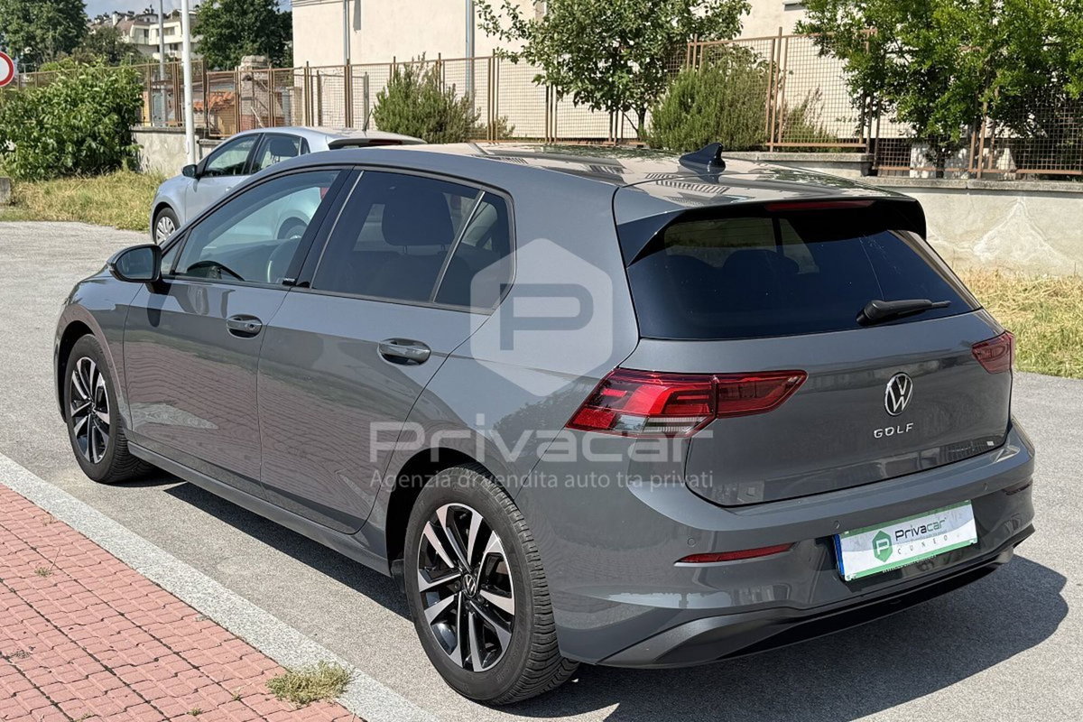 Volkswagen Golf 2.0 TDI SCR Life (7)