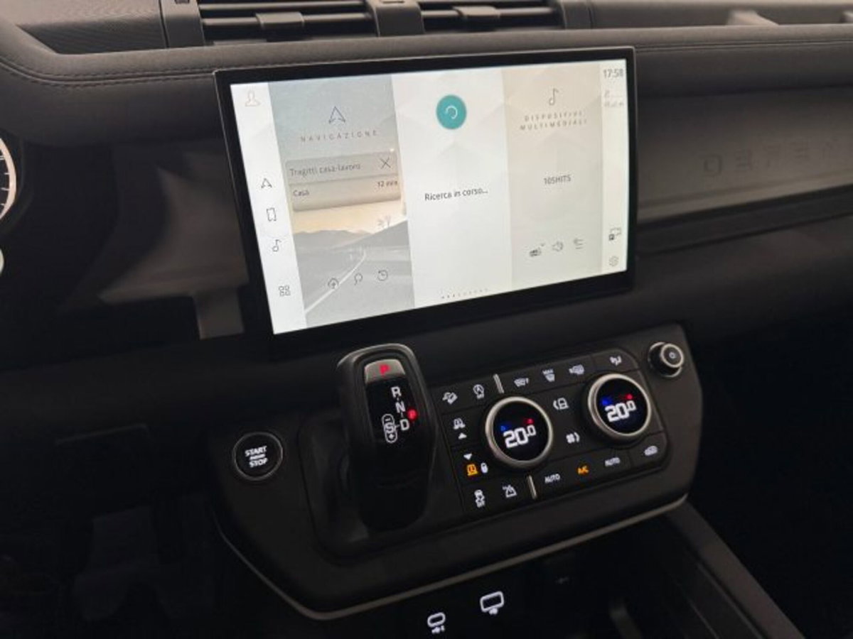 Land Rover Defender 110 3.0D I6 250 CV AWD Auto X-Dynamic S (16)