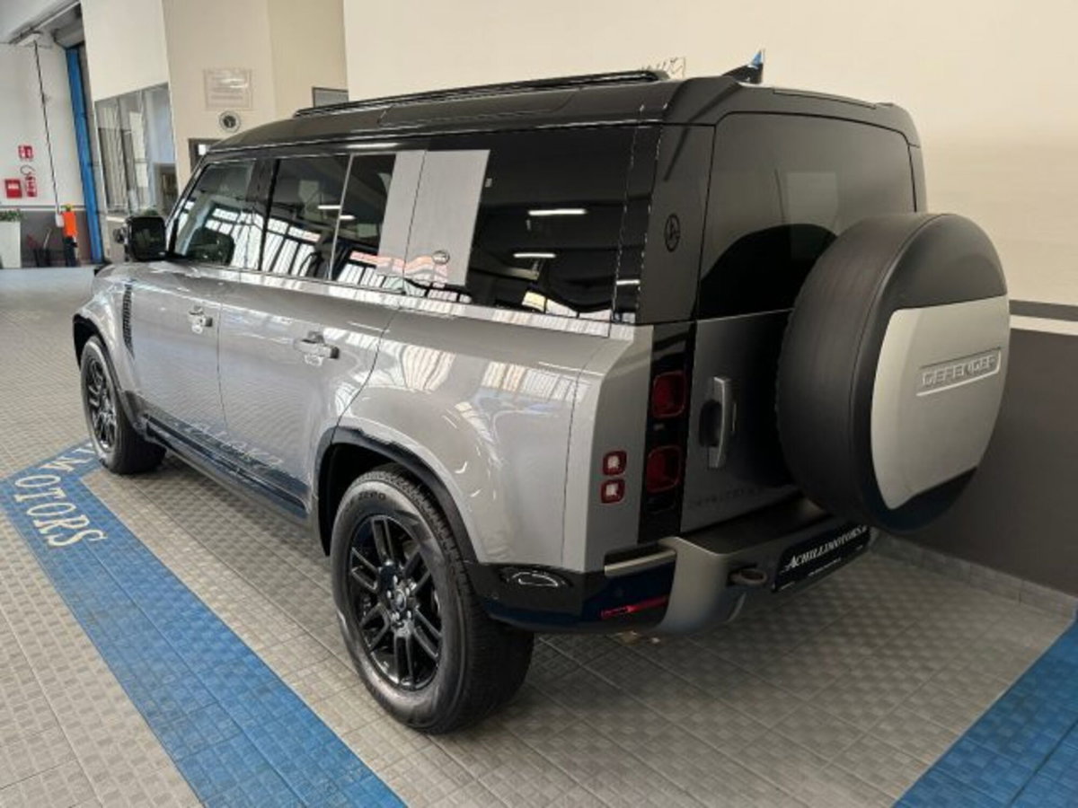 Land Rover Defender 110 3.0D I6 250 CV AWD Auto X-Dynamic S (20)