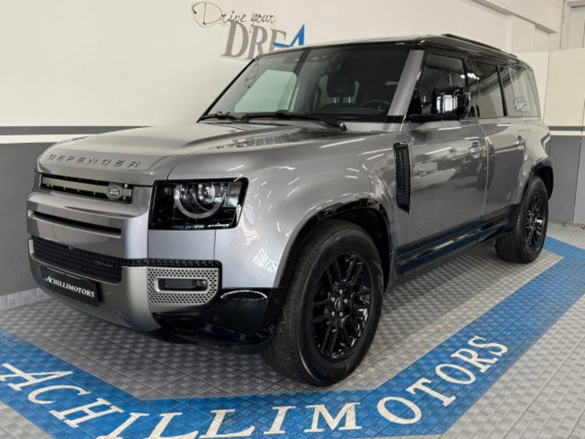 Land Rover Defender 110 3.0D I6 250 CV AWD Auto X-Dynamic S (6)