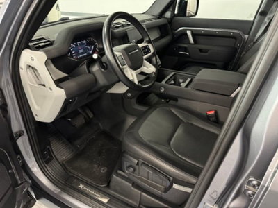 Land Rover Defender 110 3.0D I6 250 CV AWD Auto X-Dynamic S (9)
