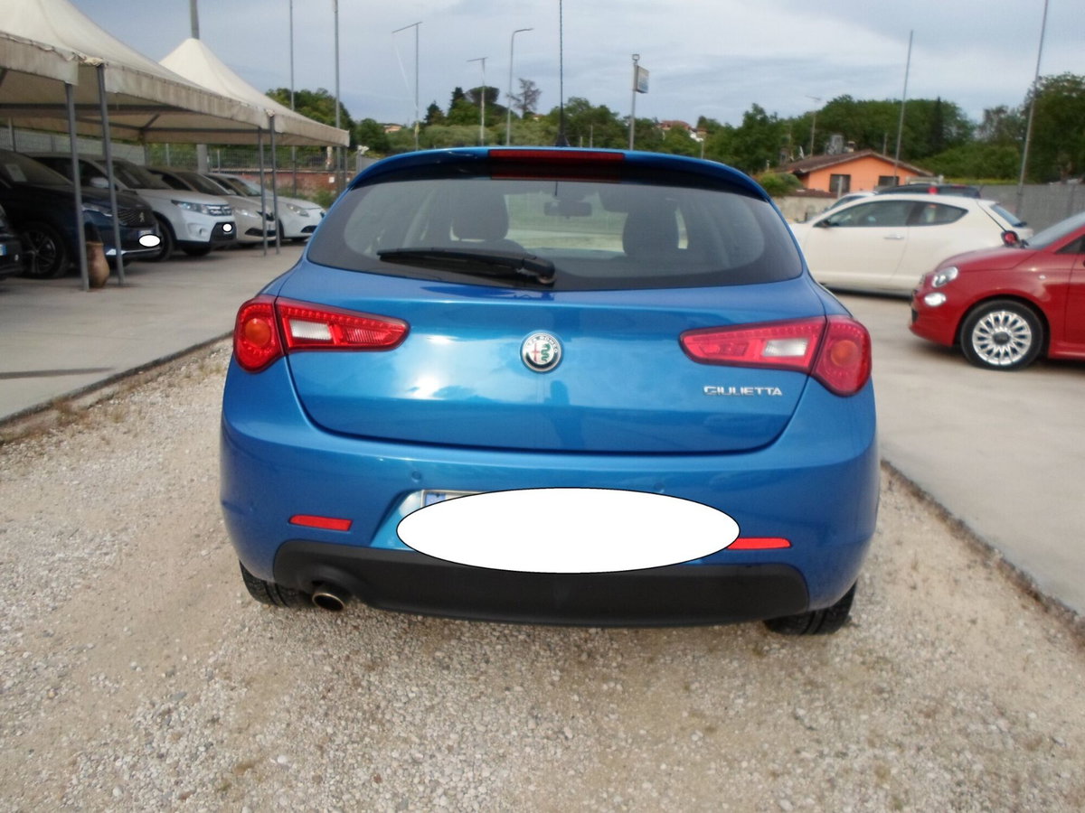 Alfa Romeo Giulietta 1.6 JTDm Business 120cv (5)