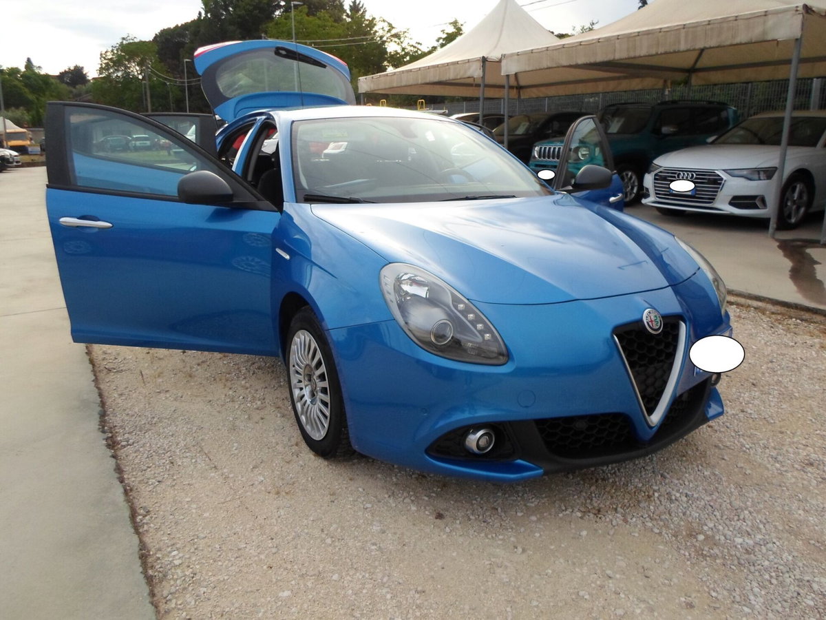 Alfa Romeo Giulietta 1.6 JTDm Business 120cv (8)