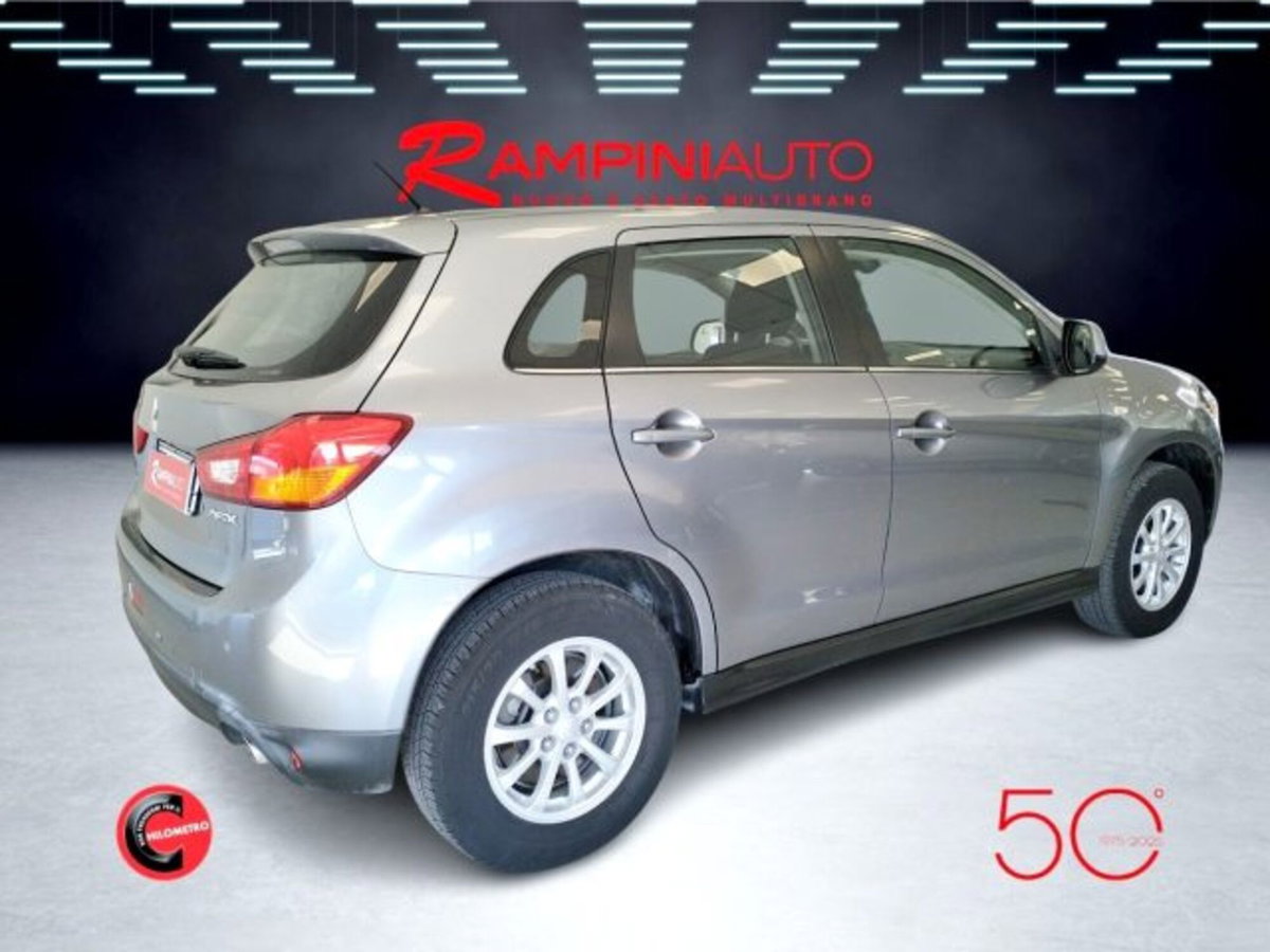 Mitsubishi ASX 1.6 DI-D 114 CV 4WD Invite (9)