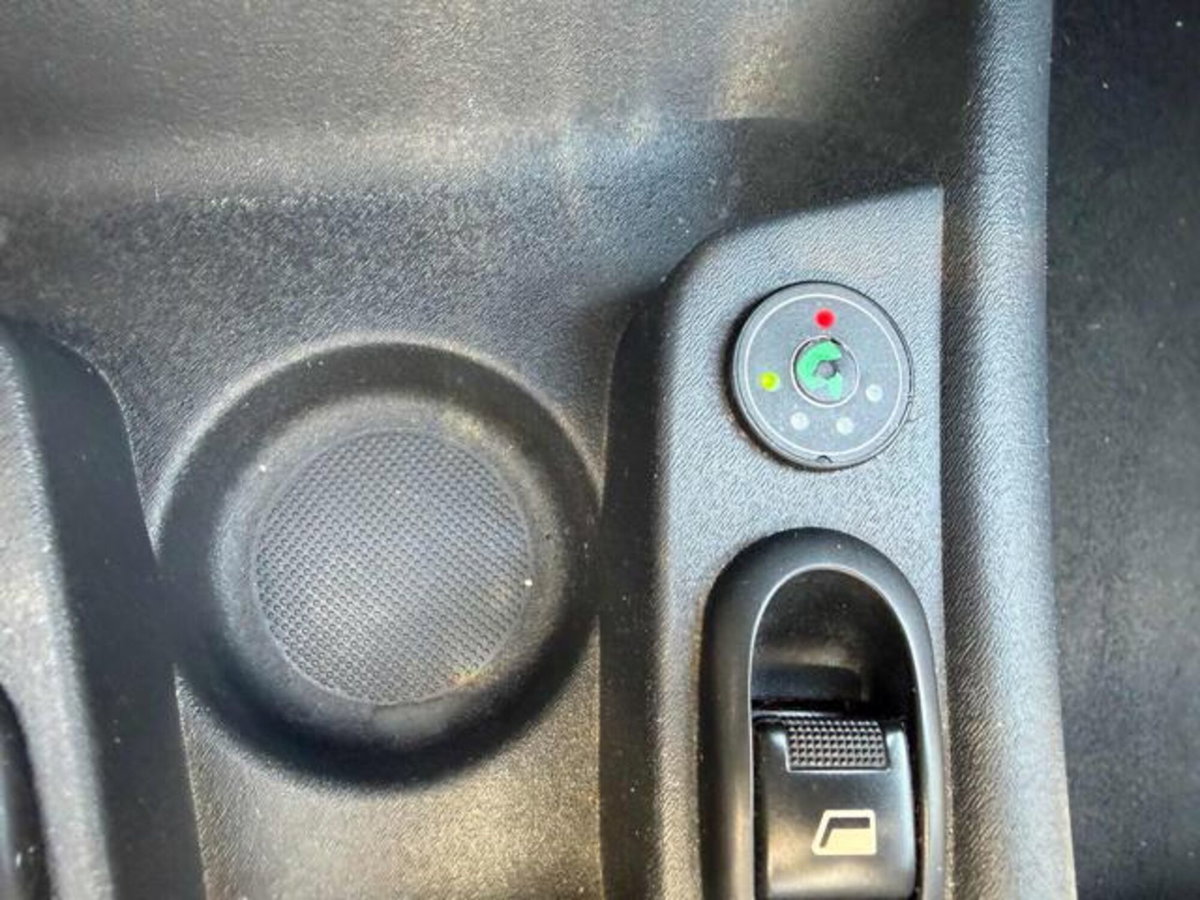 Citroen C3 1.1 Exclusive Style Techno Bi Energy G (10)