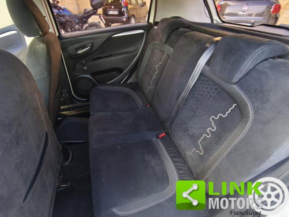 Fiat Punto 1.3 MJT II 75 CV 5 porte Street (16)