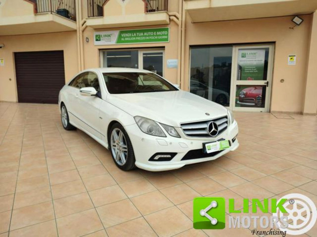 Mercedes-Benz Classe E Coupé 250 CDI Coupé BlueEFFICIENCY Avantgarde