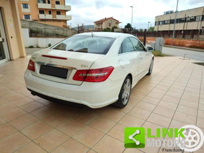 Mercedes-Benz Classe E Coupé 250 CDI Coupé BlueEFFICIENCY Avantgarde (5)