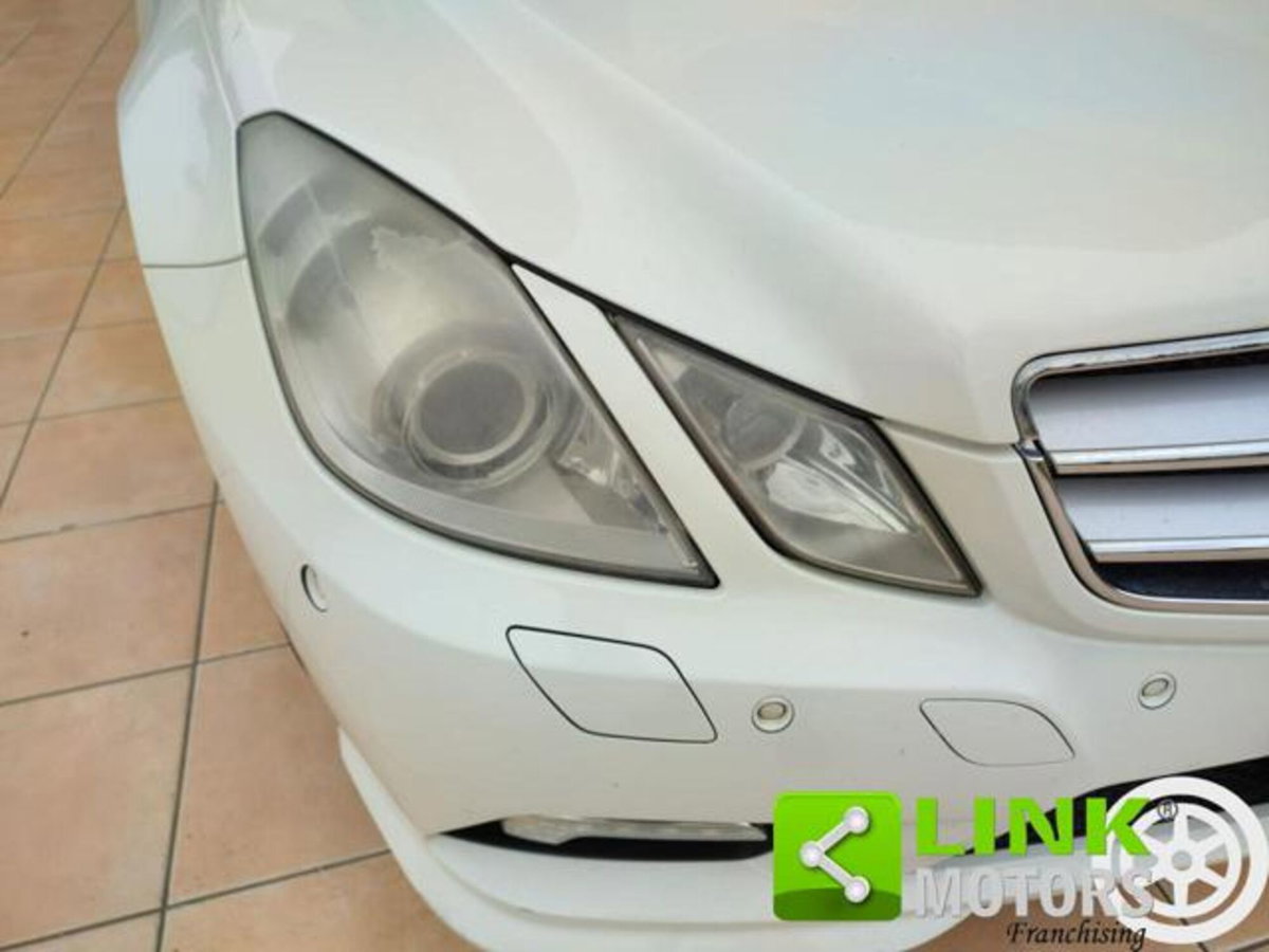 Mercedes-Benz Classe E Coupé 250 CDI Coupé BlueEFFICIENCY Avantgarde (7)