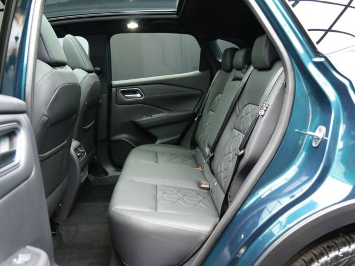 Nissan Qashqai 1.3 mhev Tekna 4wd 158cv xtronic (8)