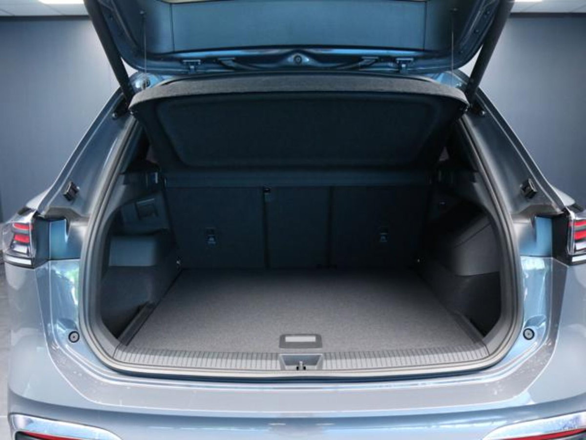 Volkswagen Tiguan 1.5 etsi Elegance 150cv dsg (6)