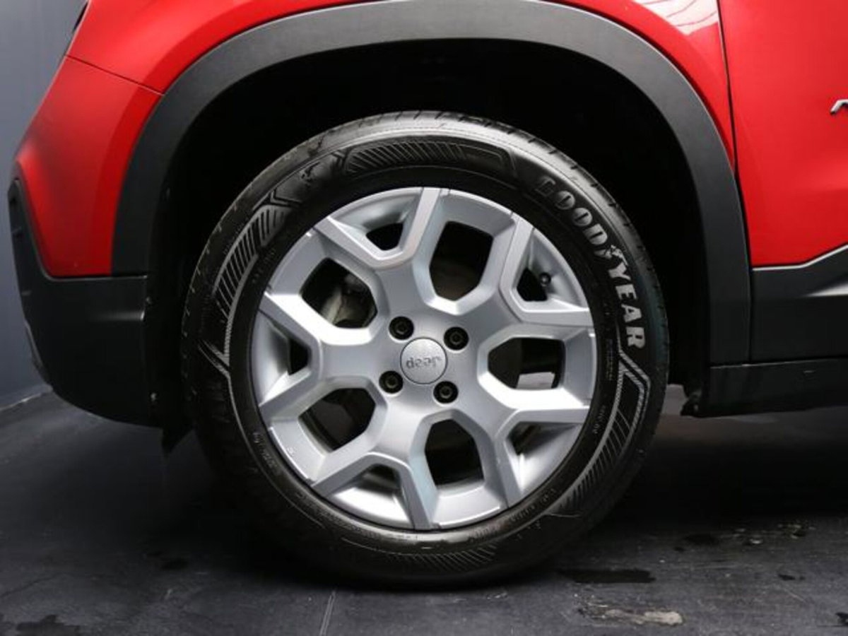 Jeep Avenger 1.2 turbo Altitude fwd 100cv (5)
