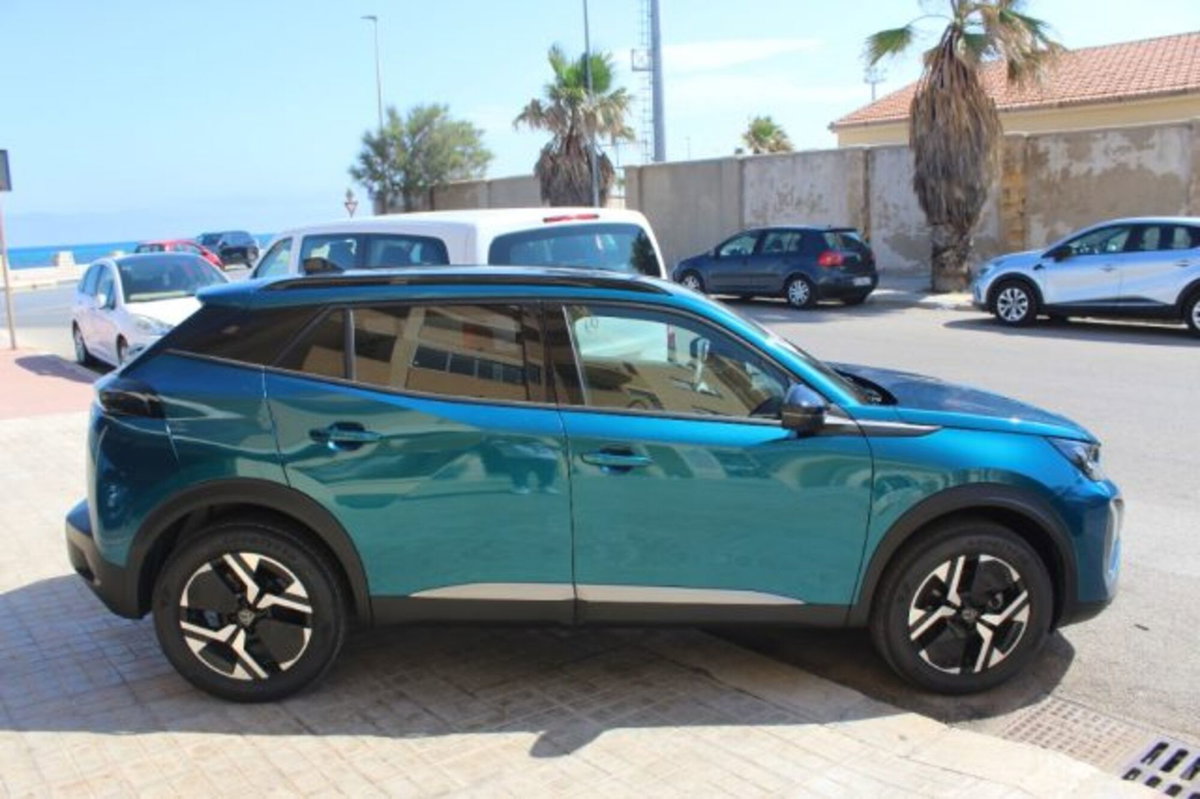 Peugeot 2008 PureTech 100 S&S Allure (6)
