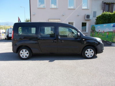Renault Kangoo Blue dCi 115CV Express Maxi Combi Ice Plus (3)