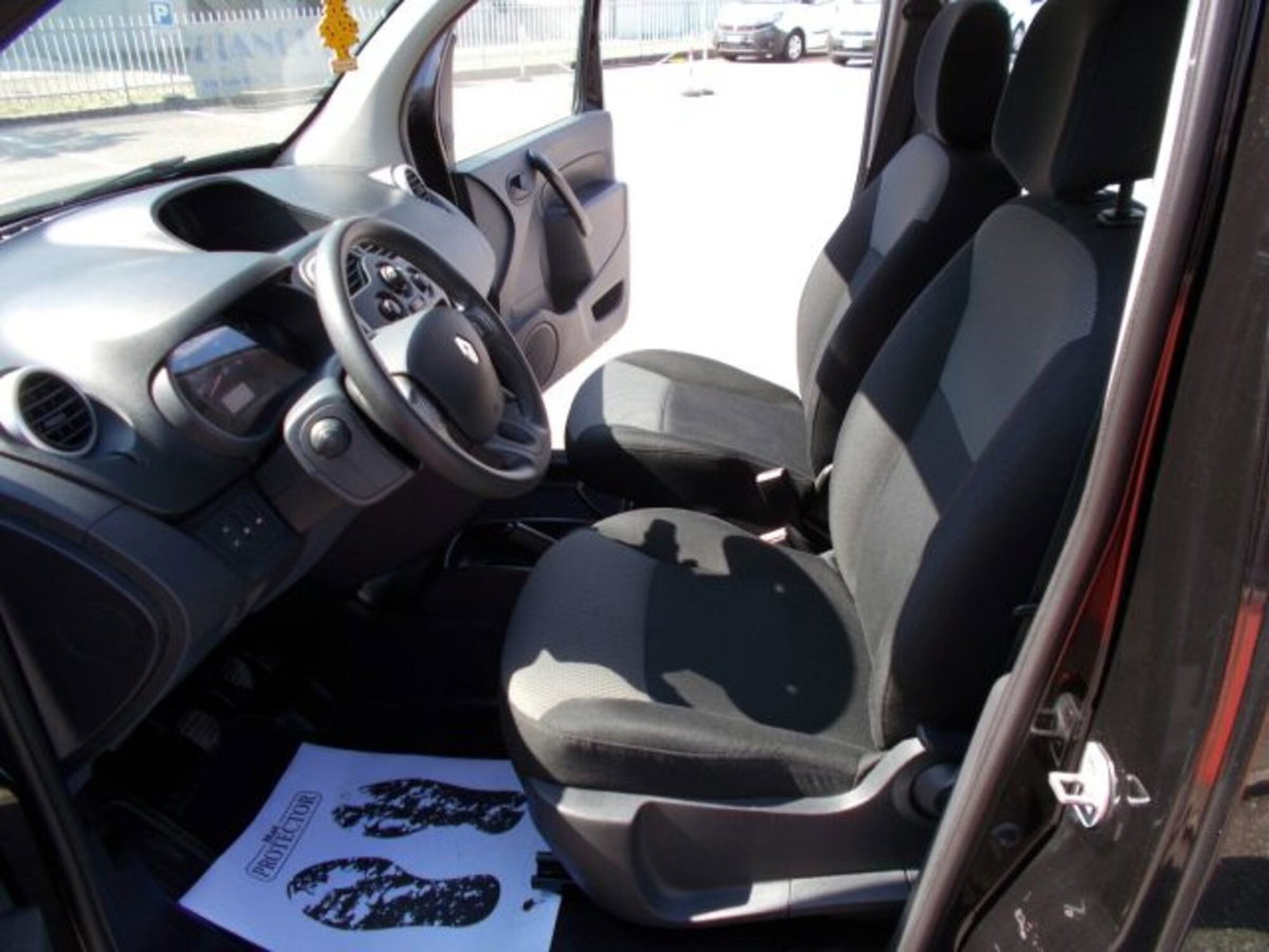 Renault Kangoo Blue dCi 115CV Express Maxi Combi Ice Plus (7)