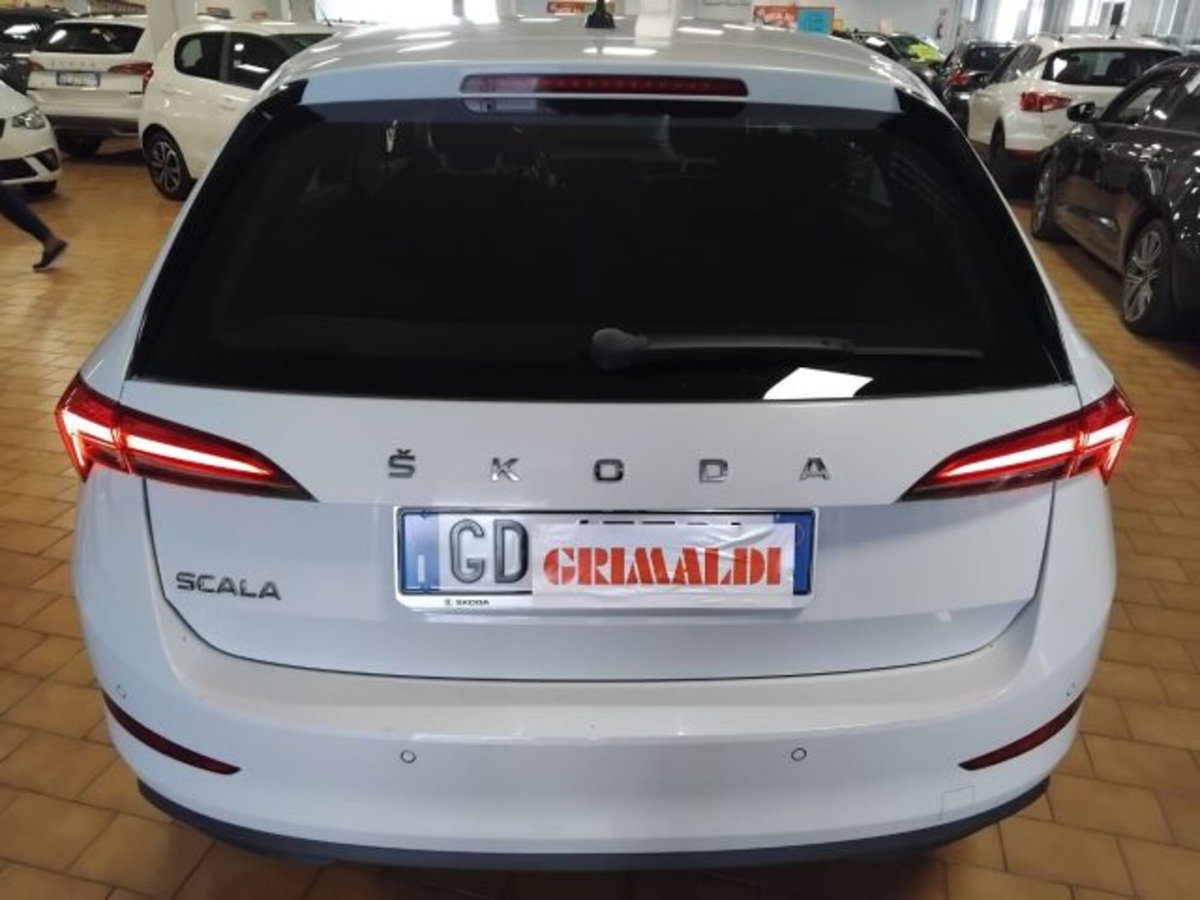 Skoda Scala 1.0 TSI 110 CV DSG Ambition (5)