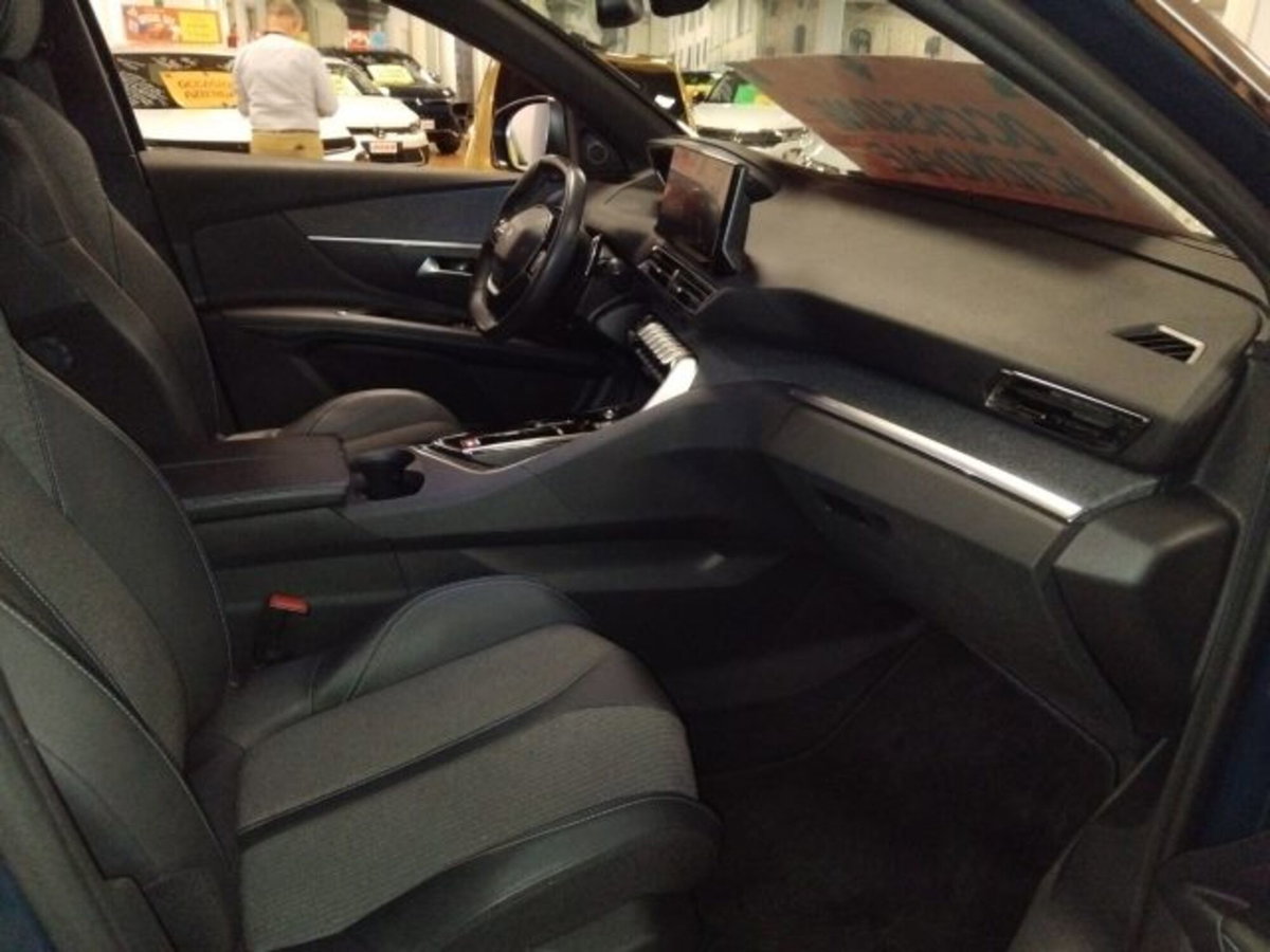 Peugeot 3008 BlueHDi 130 S&S EAT8 Allure Pack (11)