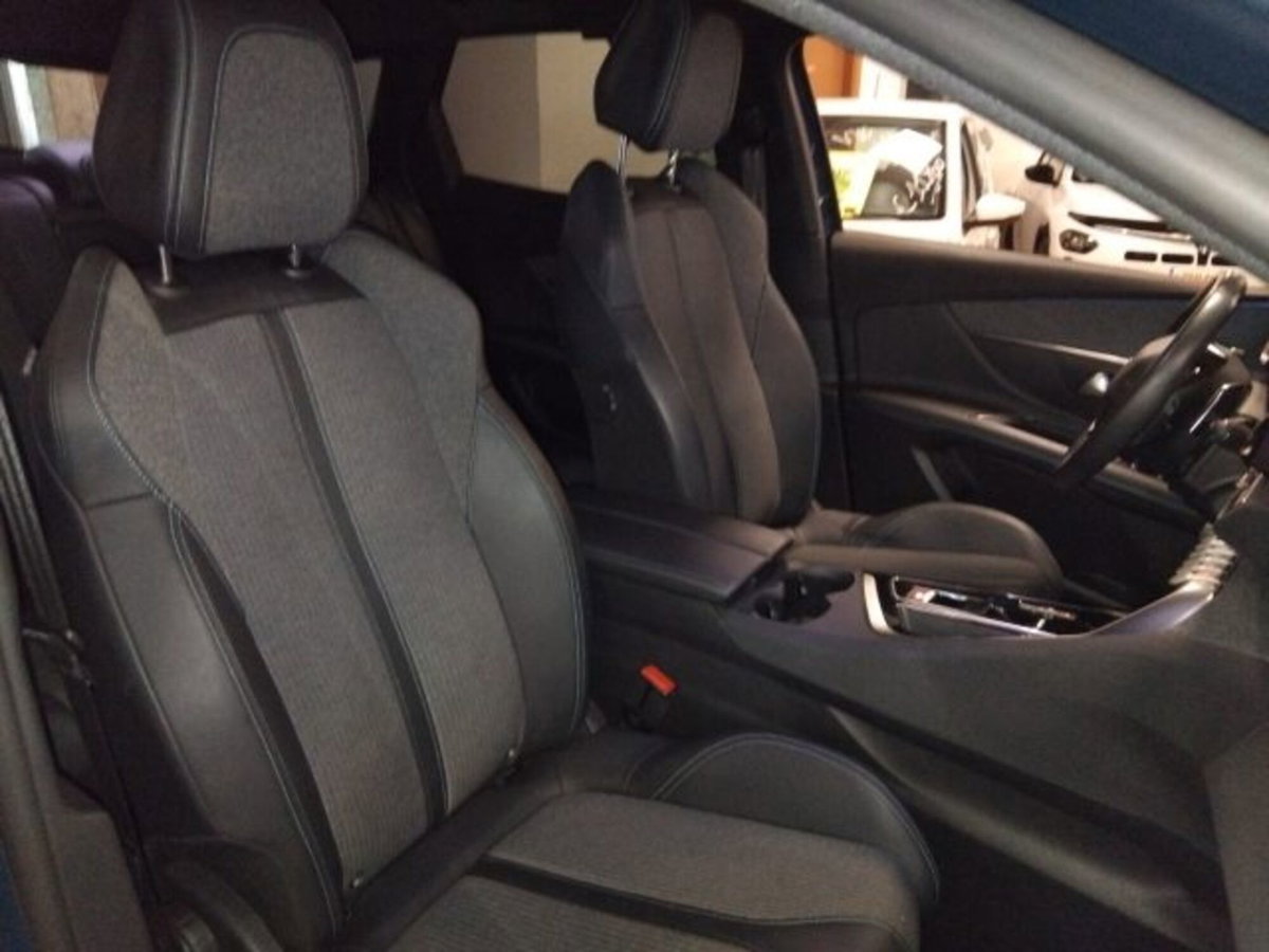 Peugeot 3008 BlueHDi 130 S&S EAT8 Allure Pack (12)
