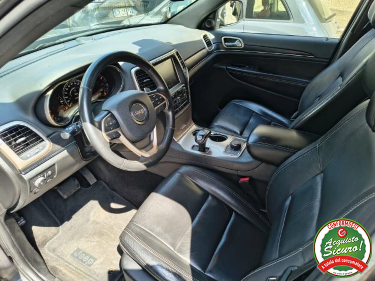 Jeep Grand Cherokee 3.0 V6 CRD 250 CV Multijet II Limited (11)
