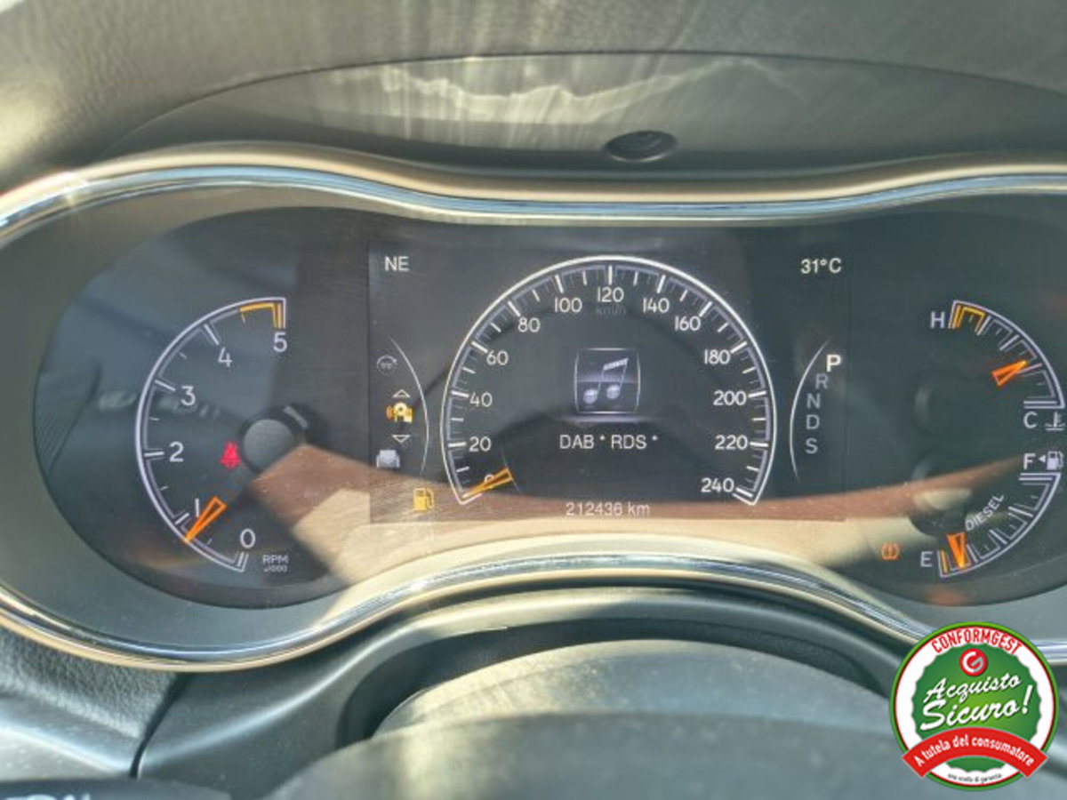 Jeep Grand Cherokee 3.0 V6 CRD 250 CV Multijet II Limited (13)