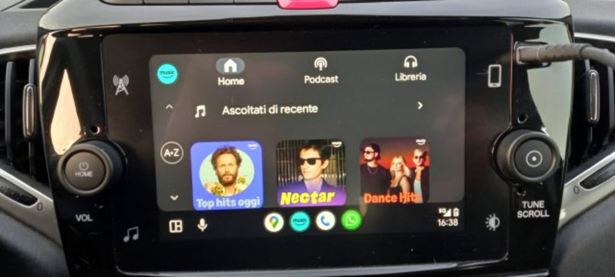 Lancia Ypsilon 1.0 FireFly 5 porte S&S Hybrid Ecochic Gold (13)