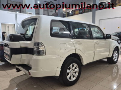 Mitsubishi Pajero 3.2 DI-D 16V aut. 5p. Intense DPF (4)