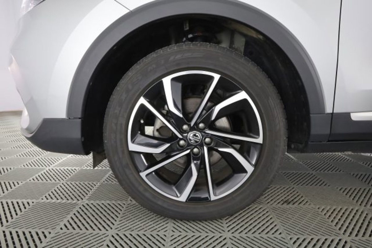 Mg ZS ZS 1.5 Luxury (8)