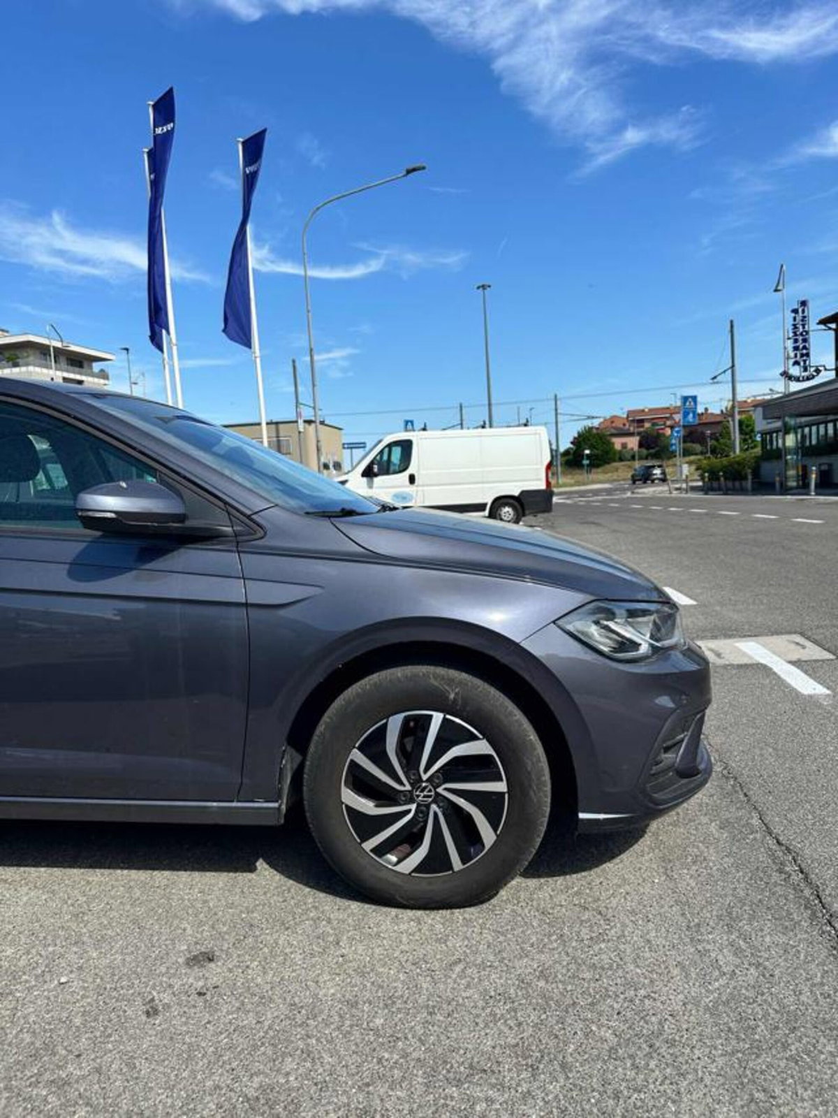 Volkswagen Polo 1.0 tsi Life 95cv dsg (4)