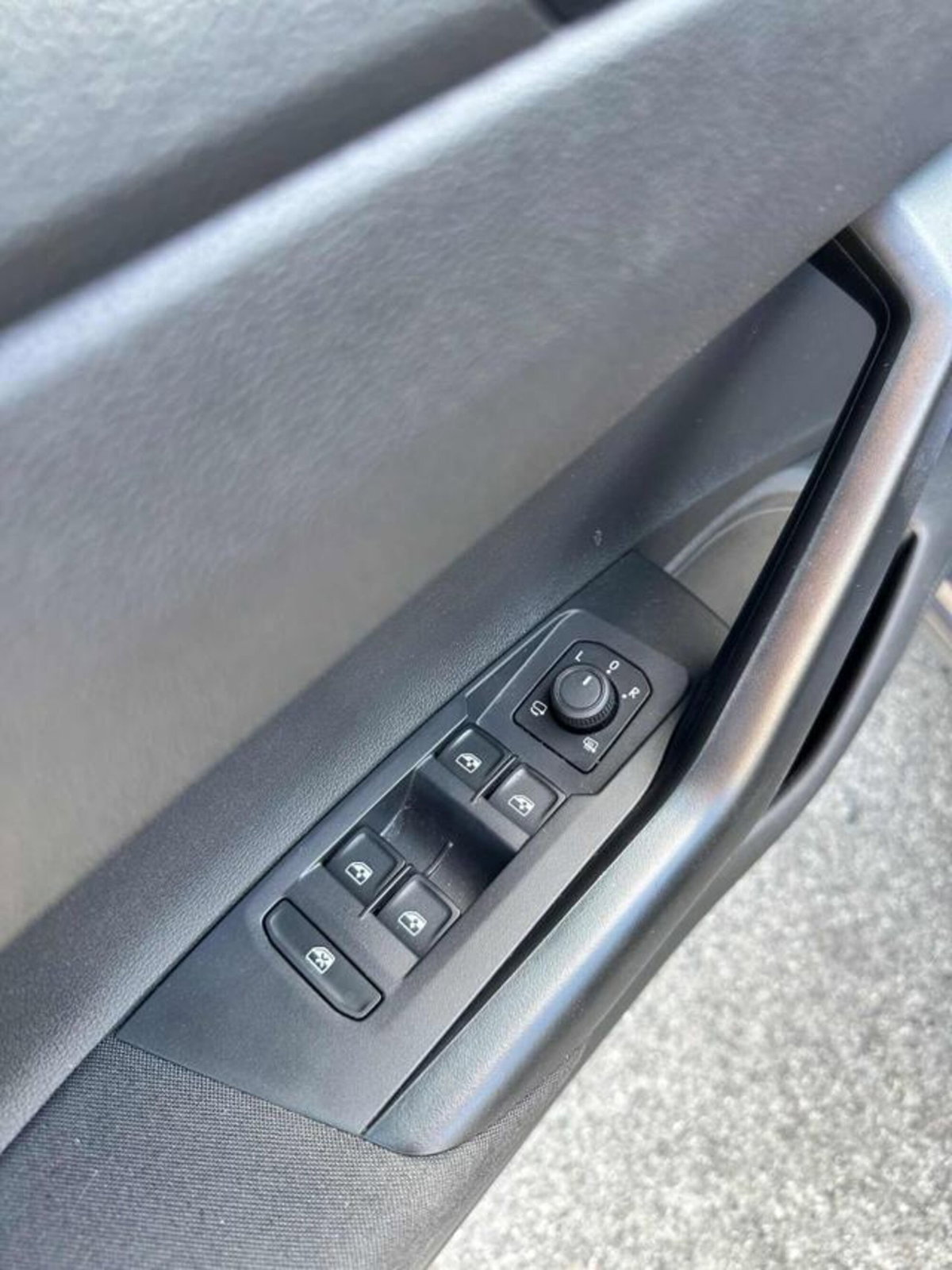 Volkswagen Polo 1.0 tsi Life 95cv dsg (7)