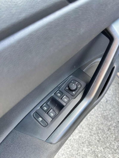 Volkswagen Polo 1.0 tsi Life 95cv dsg (7)