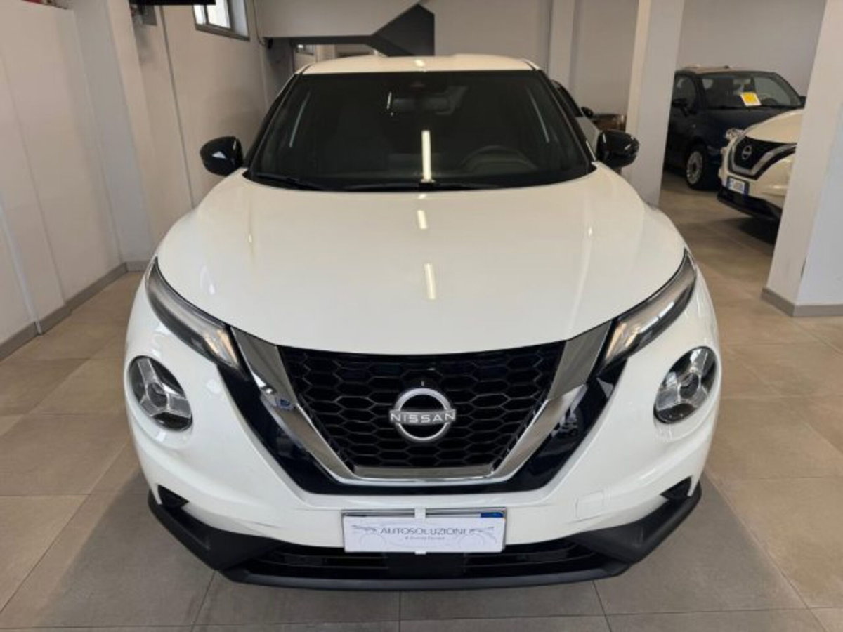 Nissan Juke 1.0 dig-t N-Connecta 114cv (2)